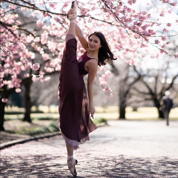 Meet your Posher, Adrianna - Picture 5 of 6